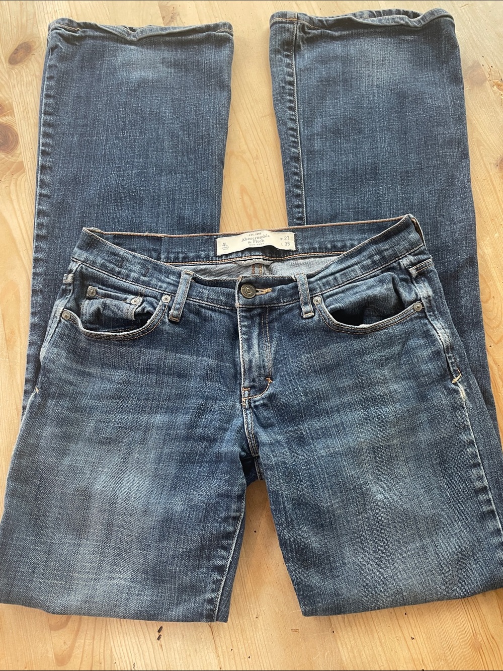 Abercrombie & Fitch Perfect Stretch Flare Jeans 27x33